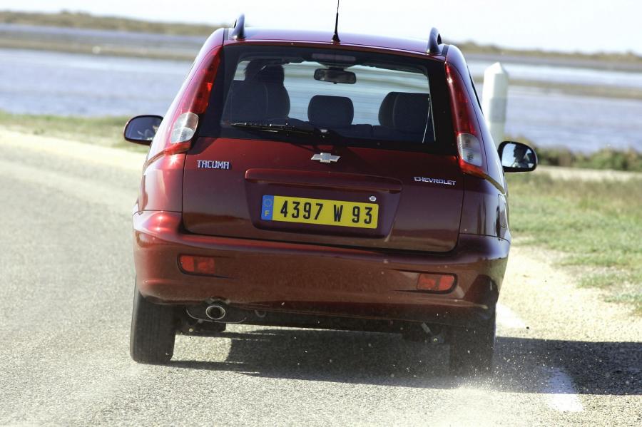  Chevrolet Rezzo 2000 года  (фото 26 из 28)